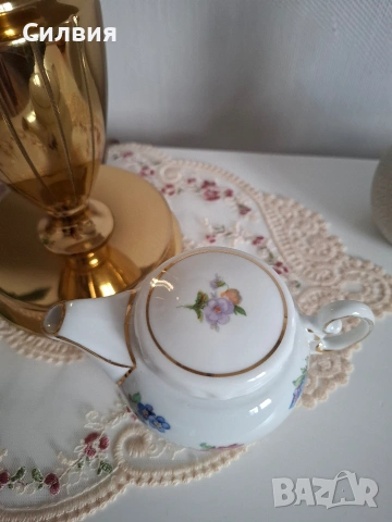 Малък чайник за колекция, снимка 10 - Антикварни и старинни предмети - 53615077