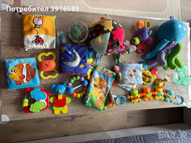 Лот бебешки играчки