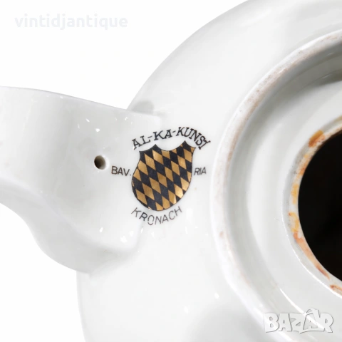 Колекционерски порцеланов чайник, снимка 3 - Сервизи - 54150779