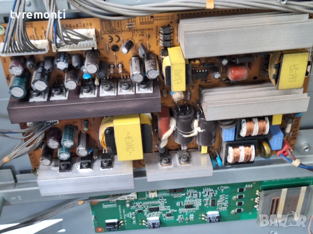 Платка  EAY3305850 EAX31845201/13 за 37-инчов телевизор LG 37LF66 с дисплей LC370WU1-SL01