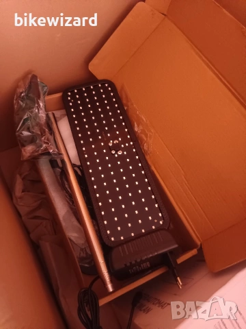 Преносима лампа за тен 50W с прибираща се основа – за лице и тяло НОВА, снимка 5 - Други - 53639439