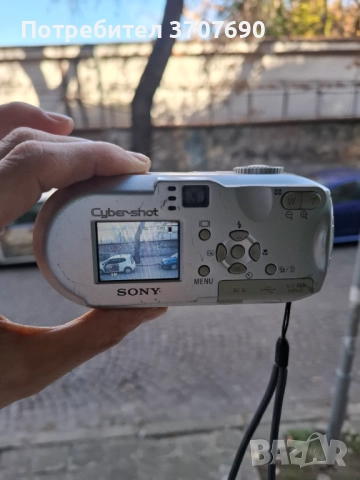Компактен дигитален фотоапарат SONY CYBERSHOT P73, снимка 8 - Фотоапарати - 52314651