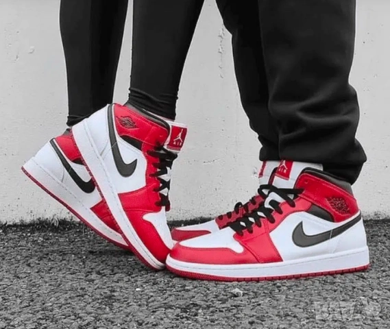 Air Jordan 1 Mid Chicago (2020) номер 39 унисекс модел