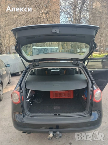 Volkswagen Passat B6 2.0 TDI, снимка 5 - Автомобили и джипове - 53708595