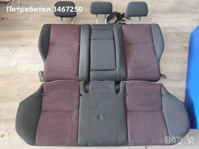 Салон за Mercedes C clas W204 забележка на шофьорска седалка, вижда се на снимката.