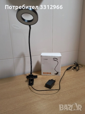 Чисто нова настолна USB лед лампа с щипка