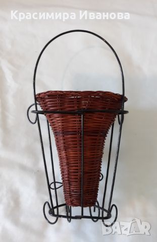 Стенна плетена вазичка , снимка 2 - Вази - 46419761