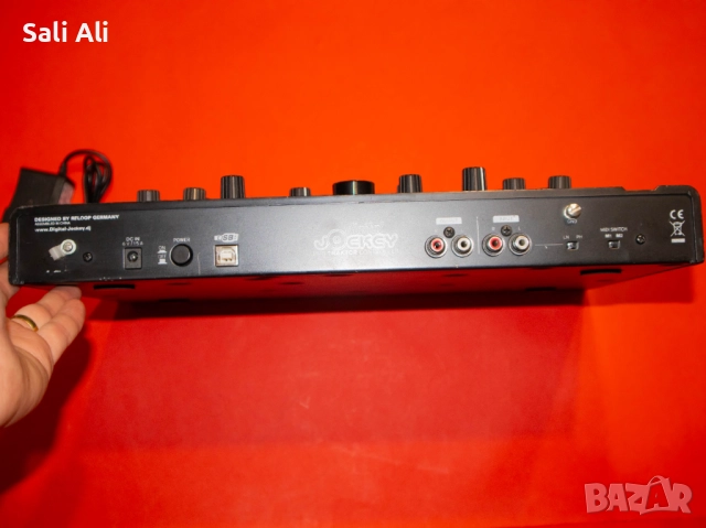 Reloop Digital Jockey 2 Interface Edition DJ контролер аудио интерфейс, снимка 3 - Ресийвъри, усилватели, смесителни пултове - 51802380