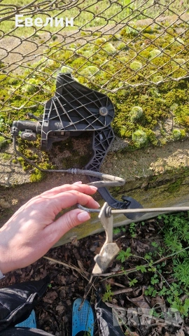 педал съединител от VW Touran 2006г, снимка 3 - Части - 54090846