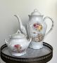Порцеланов чайник и захарница - Ар Нуво в класическа форма и декорація