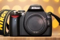 Nikon D40 фотоапарат + два обектива и аксесоари Никон, снимка 2