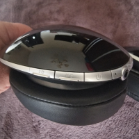 Оригинални блутут слушалки от Мерцедес Майбах, снимка 4 - Bluetooth слушалки - 44976190
