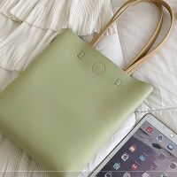  Зелена,сива или бежова дамска чанта за рамо, снимка 7 - Чанти - 45543184