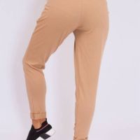 Ефектен панталон с премятане, цвят беж, снимка 4 - Панталони - 45109140