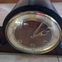 ретро механичен настолен часовник , снимка 2 - Антикварни и старинни предмети - 44948874