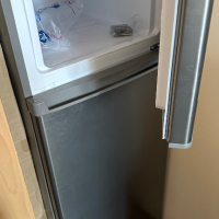 Хладилник Краун, снимка 3 - Хладилници - 45056043