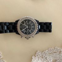 Часовник на Chanel с камъни, снимка 1 - Дамски - 45887435
