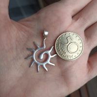 Сребърен медальон - слънце, снимка 2 - Колиета, медальони, синджири - 45383295