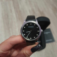 Оригинален дамски часовник Emporio Armani с гаранция, снимка 2 - Дамски - 45022435