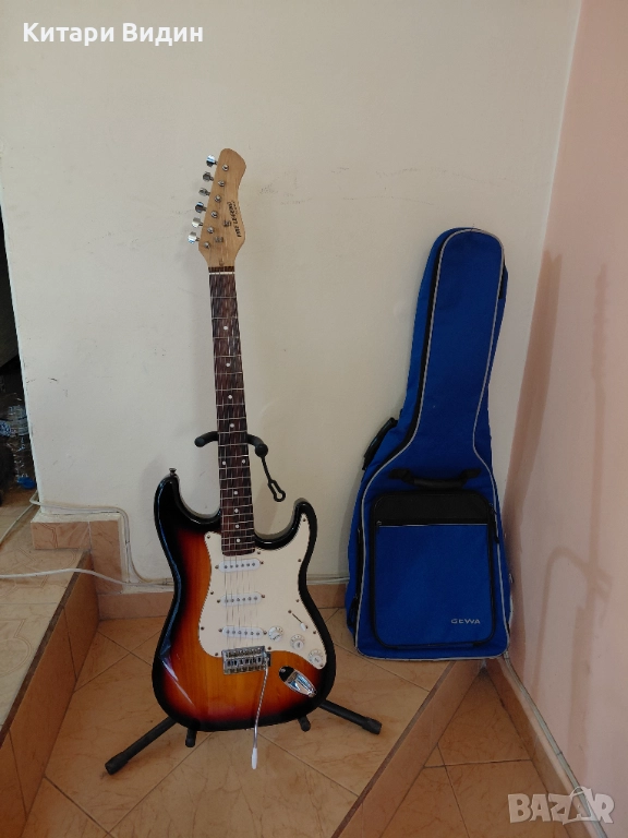 Продавам електрическа китара Fire Legend Cornel, снимка 1