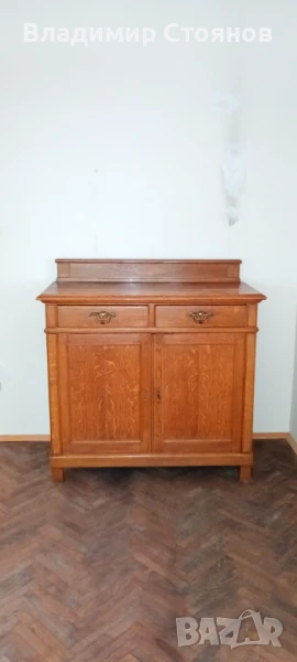 Дървен шкаф с две чекмеджета (дърворезба), снимка 1