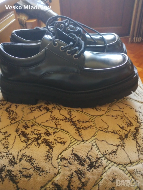 Продавам чисто нови обувки., снимка 1