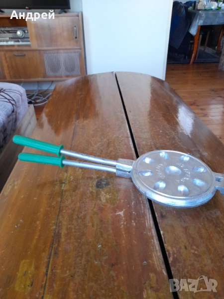 Стар уред,форма за печене на сладки,Орехчета #13, снимка 1