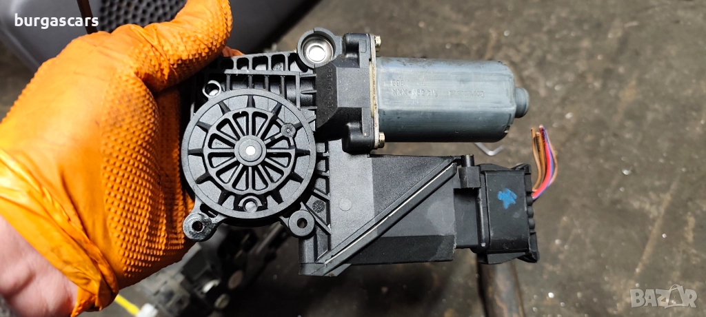 Мотор Стъклоповдигач предна дясна врата Mercedes A160 W168 - 50лв, снимка 1