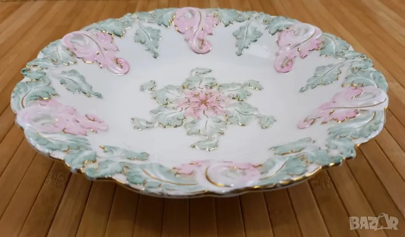 Порцеланово плато с релефна декорация - Meissen, снимка 1