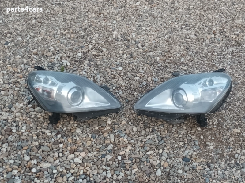 ляв или десен ксенон фар за опел зафира б XSENON OPEL ZAFIRA B, снимка 1