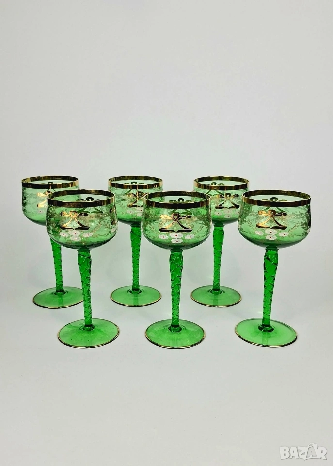 Комплект от 6 винтидж чаши от зелено стъкло, снимка 1