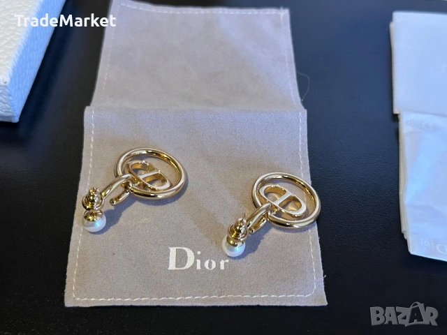 Нови Дамски Обеци Christian Dior 30 Montaigne CD Logo Pearl Drop Earrings с плен комплект аксесоари, снимка 4 - Обеци - 54279507
