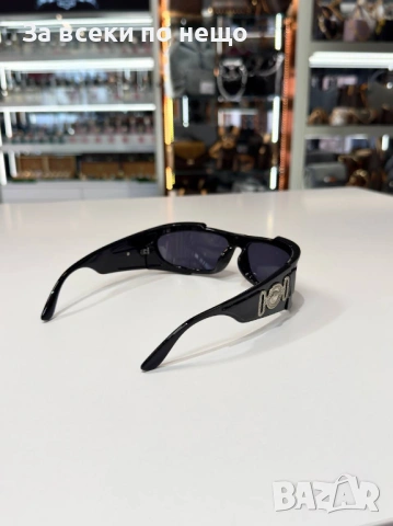 Versace Слънчеви Очила С UV400 Защита😎 Налични Различни Цветове Код SK780, снимка 4 - Слънчеви и диоптрични очила - 53171041