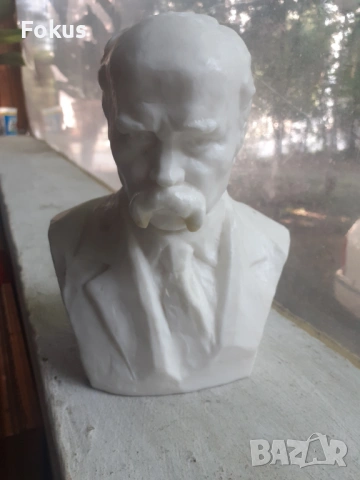 Стар руски - съветски бюст