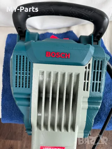 Къртач-Ударен чук BOSCH GSH16-30 2850W, снимка 4 - Бормашини - 47192998