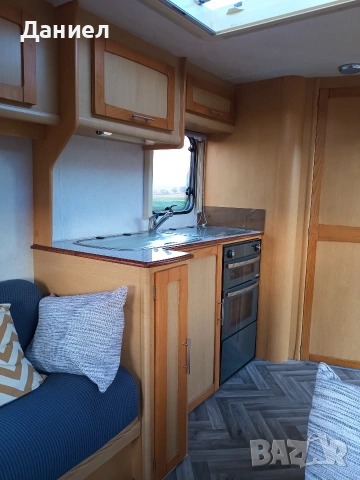 Каравана Elddis Avante 482 в перфектно състояние цена 6000€, снимка 9 - Каравани и кемпери - 53100645