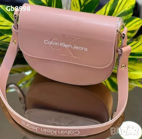 Чанта Calvin Klein, снимка 3 - Чанти - 47191244