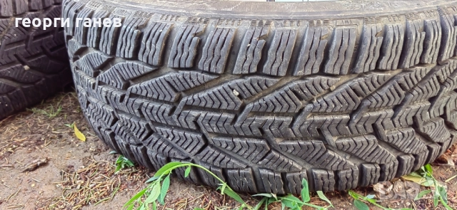 Зимни гуми с джанти, снимка 2 - Гуми и джанти - 52012938