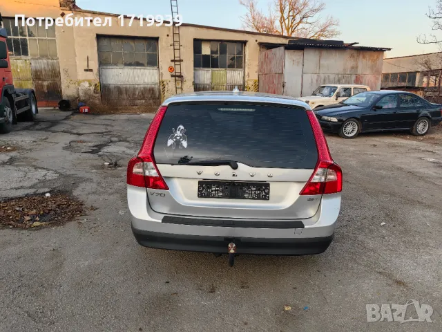 Volvo V70 2.5T Газ/Бензин, снимка 7 - Автомобили и джипове - 48136227