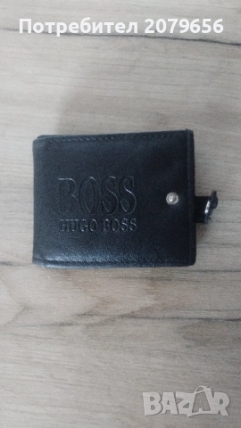 Продавам портфейл HUGO BOSS 