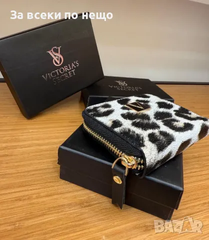 Victoria's Secret Дамско Малко Портмоне С Кутия Виктория Сикрет - Различни Цветове Код E139, снимка 8 - Портфейли, портмонета - 50233395