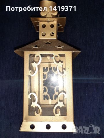 Стар красиво декориран ръчен фенер за свещ с вратичка и халка за носене, снимка 3 - Декорация за дома - 45694077