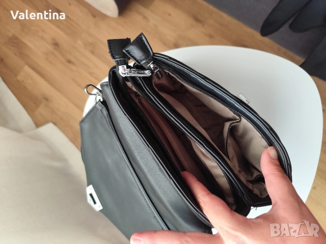 Черна дамска чанта кожена, снимка 4 - Чанти - 51609136