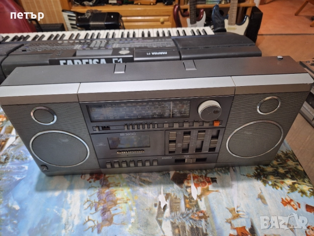 Касетофон Грундиг RR 3600, снимка 5 - Радиокасетофони, транзистори - 52868395