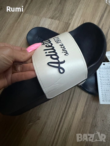 Чисто нови оригинални чехли adidas adilette ! 42,43 н, снимка 6 - Мъжки чехли - 52249402