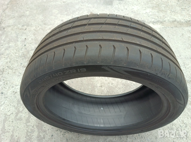 Гуми Nokian 245/40 R19 , снимка 5 - Гуми и джанти - 54245349