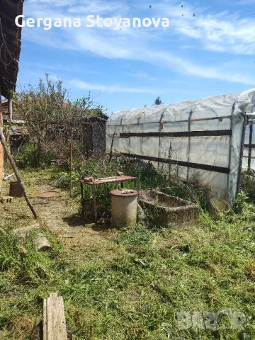 Къща в Гр.Цар Калоян с кладенец, снимка 11 - Етаж от къща - 50218306