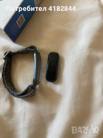 Смарт часовник HONOR band, снимка 4 - Смарт гривни - 46754326