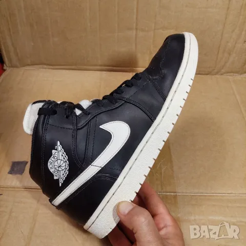 Nike Air Jordan 1 Retro Mid 'Black White'  номер 44 ,5  оригинални маратонки  , снимка 13 - Маратонки - 50292063