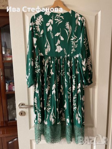 Разкошна нова зелена елегантна плисирана  плисе рокля цветя флорален десен , снимка 3 - Рокли - 45753129